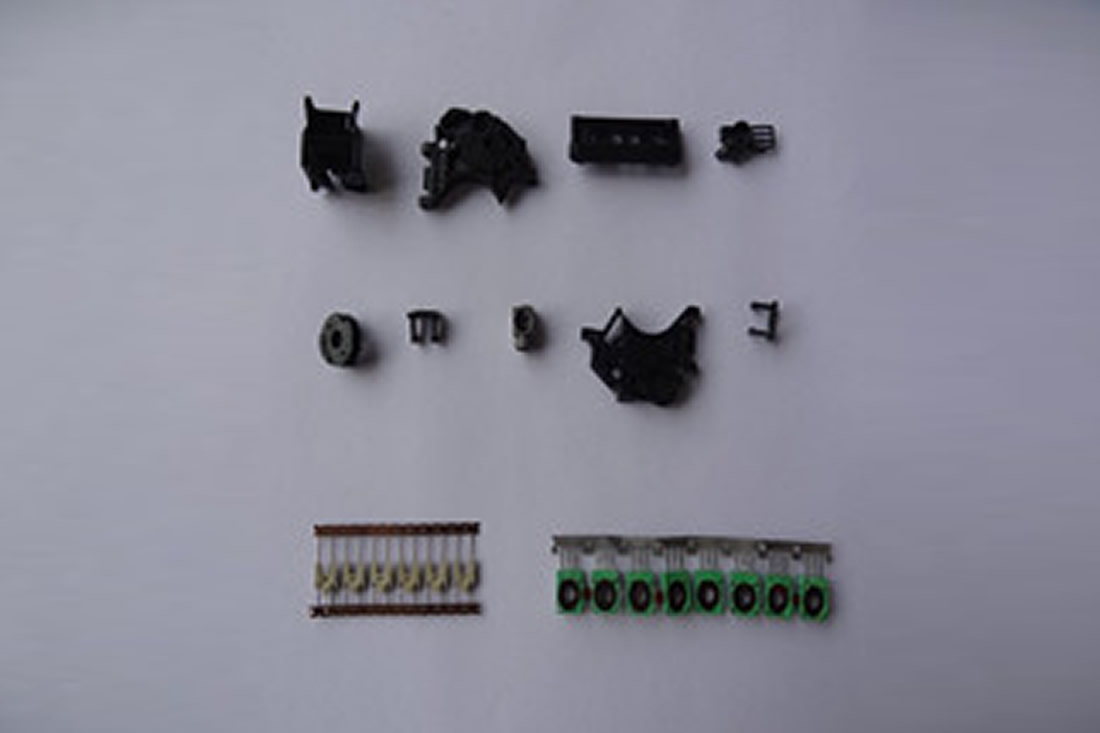 高溫度，高加纖連接器應(yīng)用塑料樣品